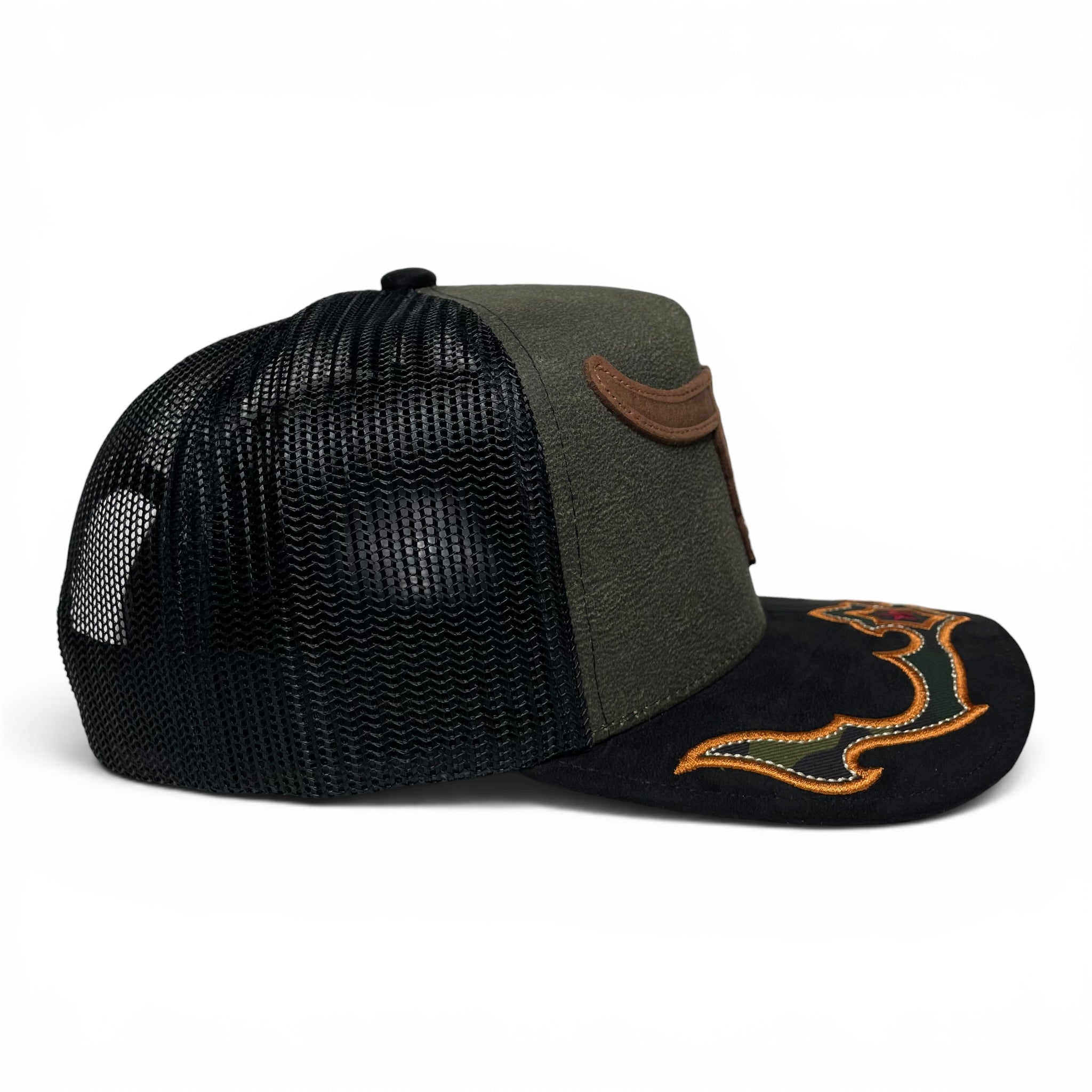 Cowboy Bull Longhorn Rodeo Western Trucker Hat, Suede Brim