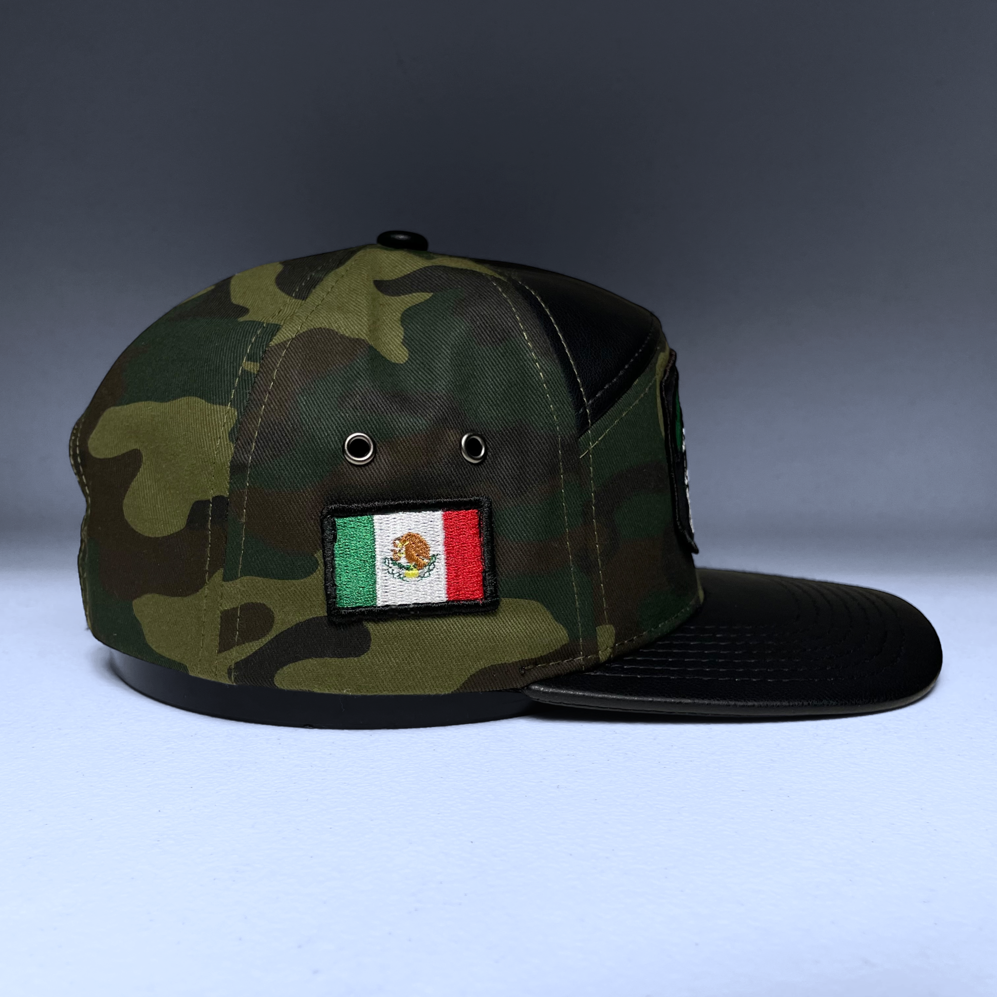 GAFES Mexico Fuerzas Especiales Camo Snapback Hat with PU Leather Brim