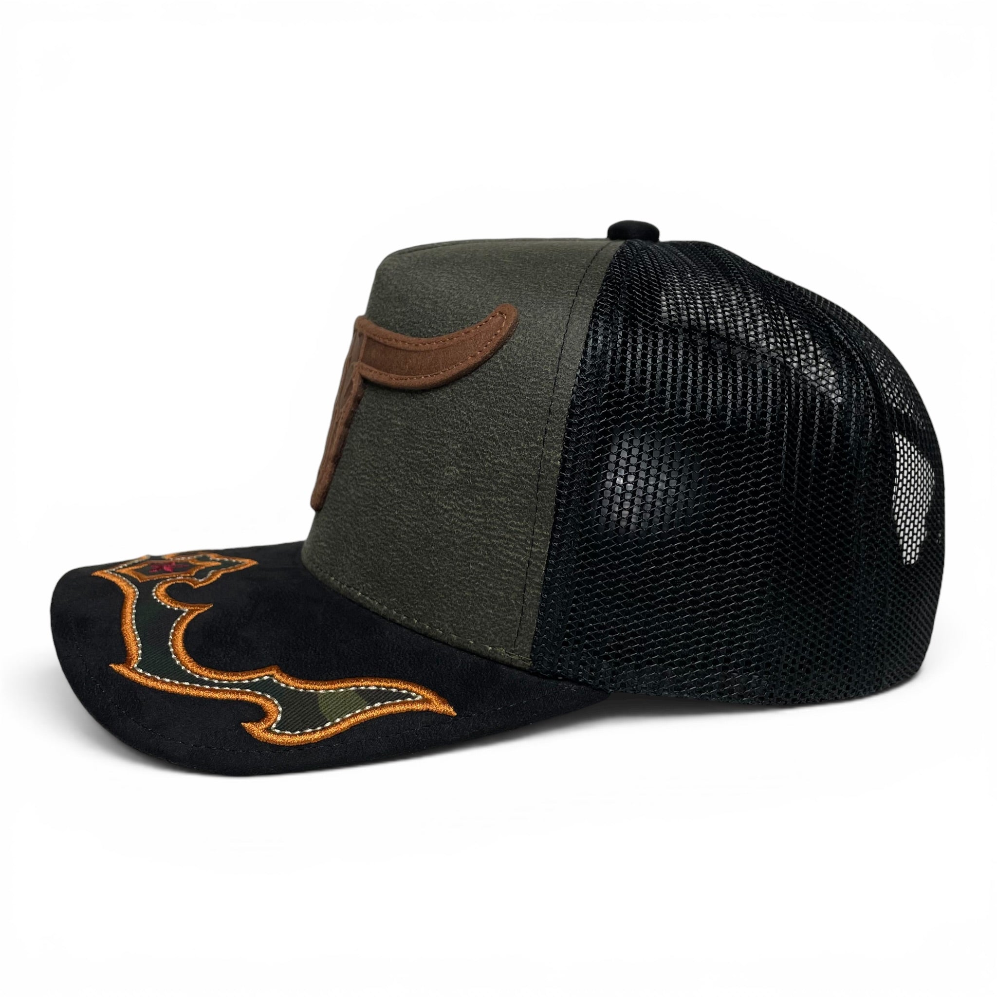Cowboy Bull Longhorn Rodeo Western Trucker Hat, Suede Brim