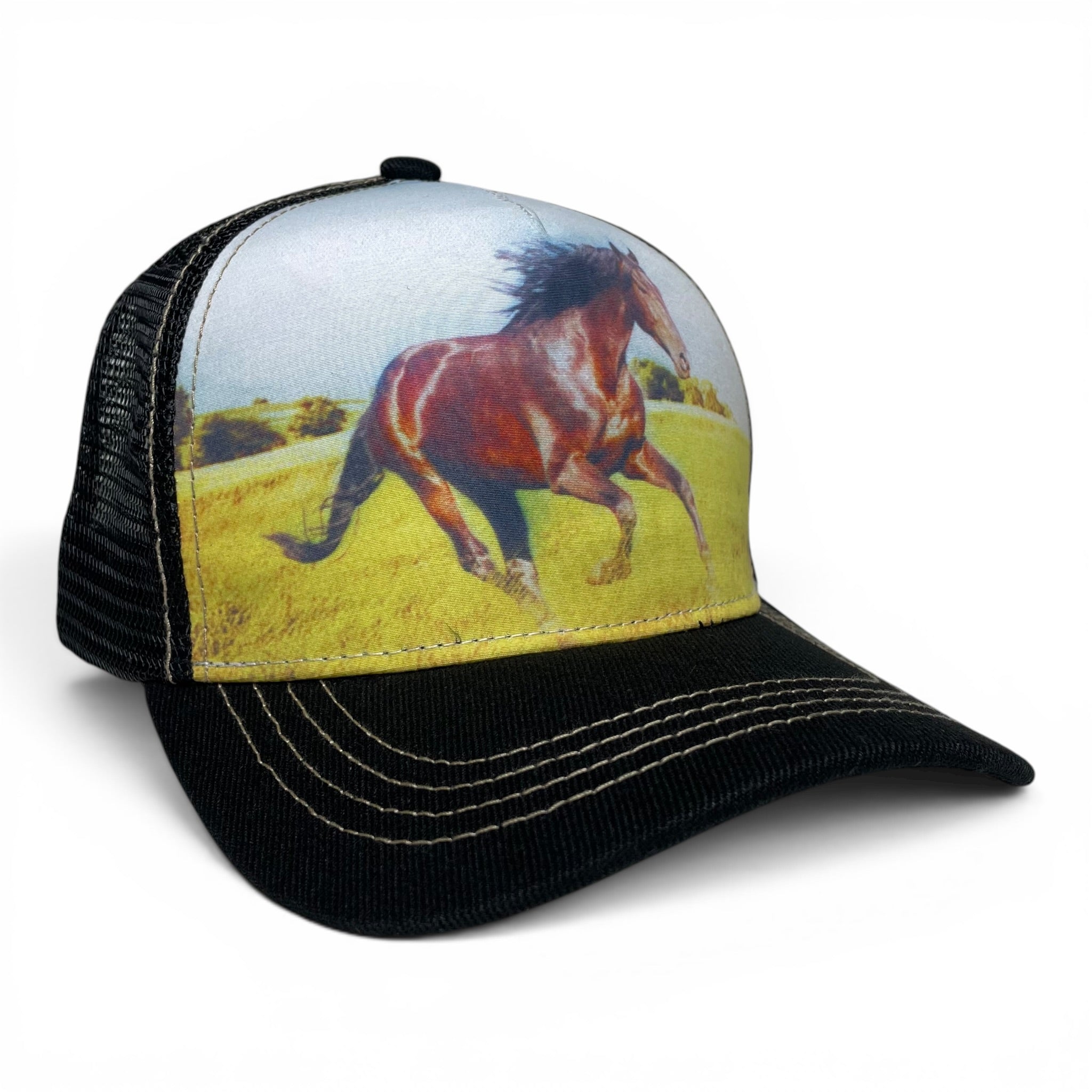 Gorra Caballo Bronco Galopando, Negra, Ajustable, Estilo Ranchero
