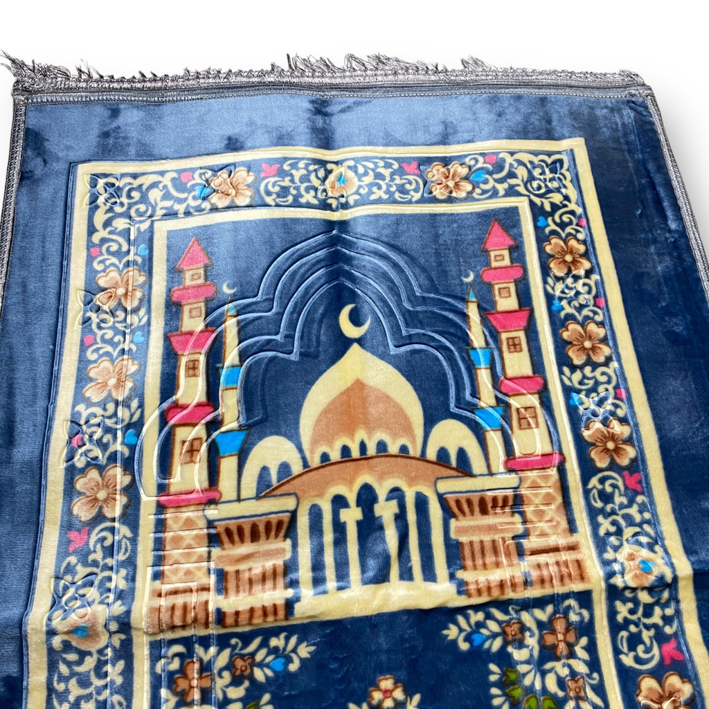 Traditional design Islamic Prayer Mat