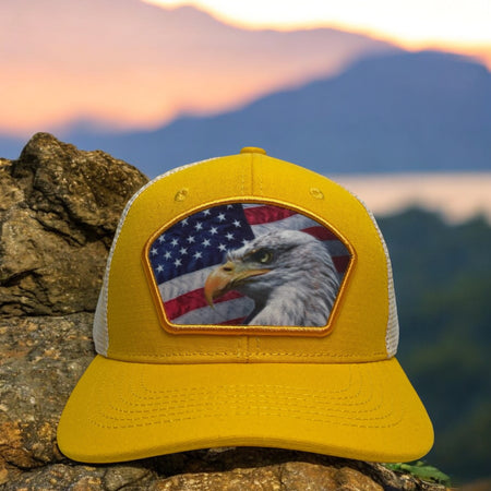 White trucker hat with USA flag and eagle patch, Snapback style