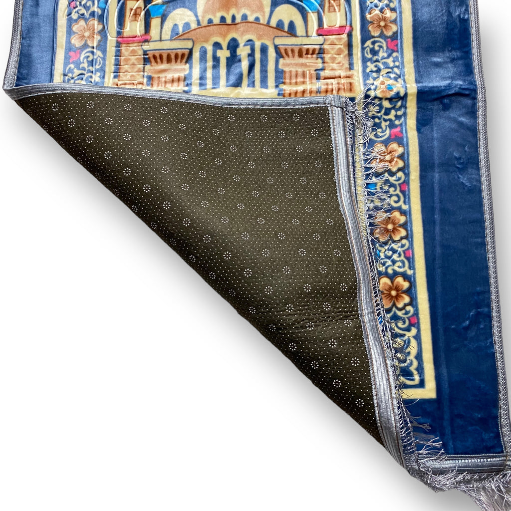 Traditional design Islamic Prayer Mat