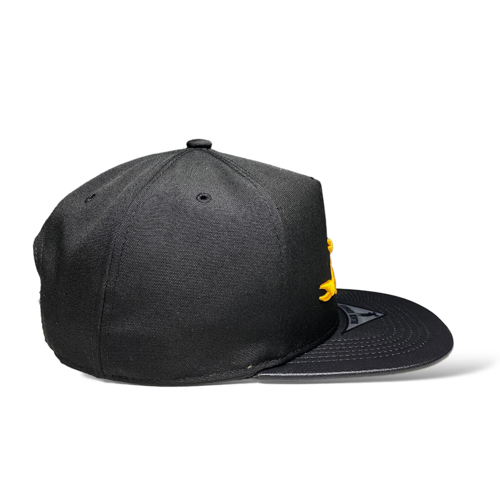 Flat Brim Cap with 3D Embroidered Scorpion - Stylish Urban Headwear